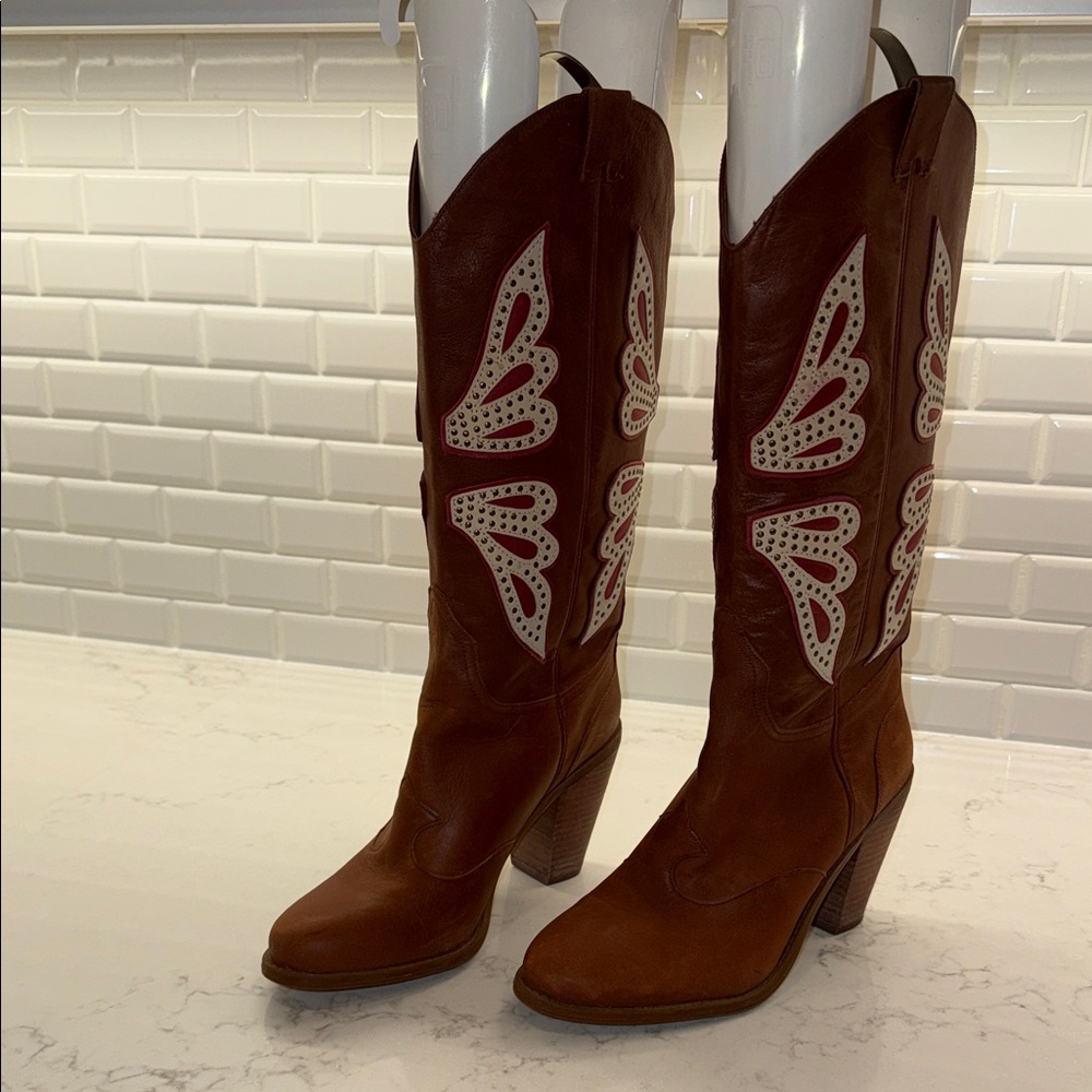 Jessica Simpson Brown Heeled Boots with White Details